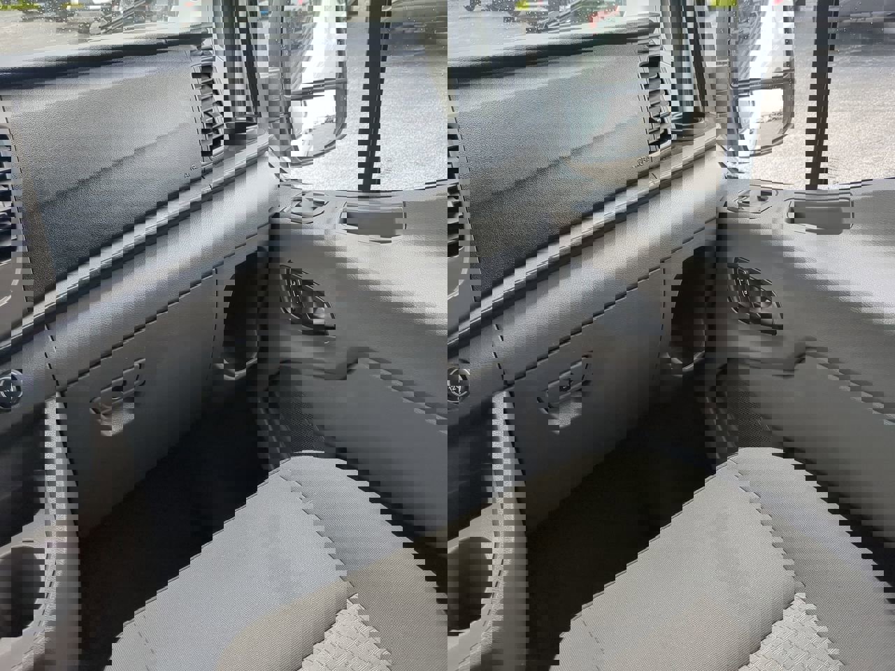 Certified 2022 Ford Transit 350 XLT image 17