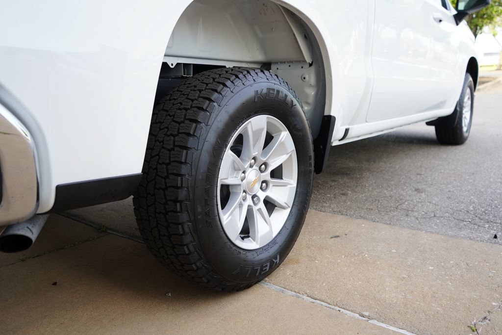 Used 2025 Chevrolet Silverado 1500 LT RWD image 8