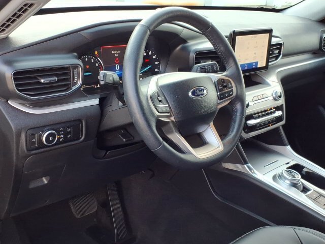 Certified 2024 Ford Explorer XLT w/ Equipment Group 202A AWD/4WD image 20