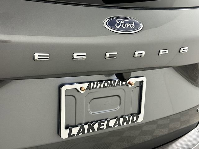 Certified 2025 Ford Escape Platinum w/ Premium Technology Package image 28