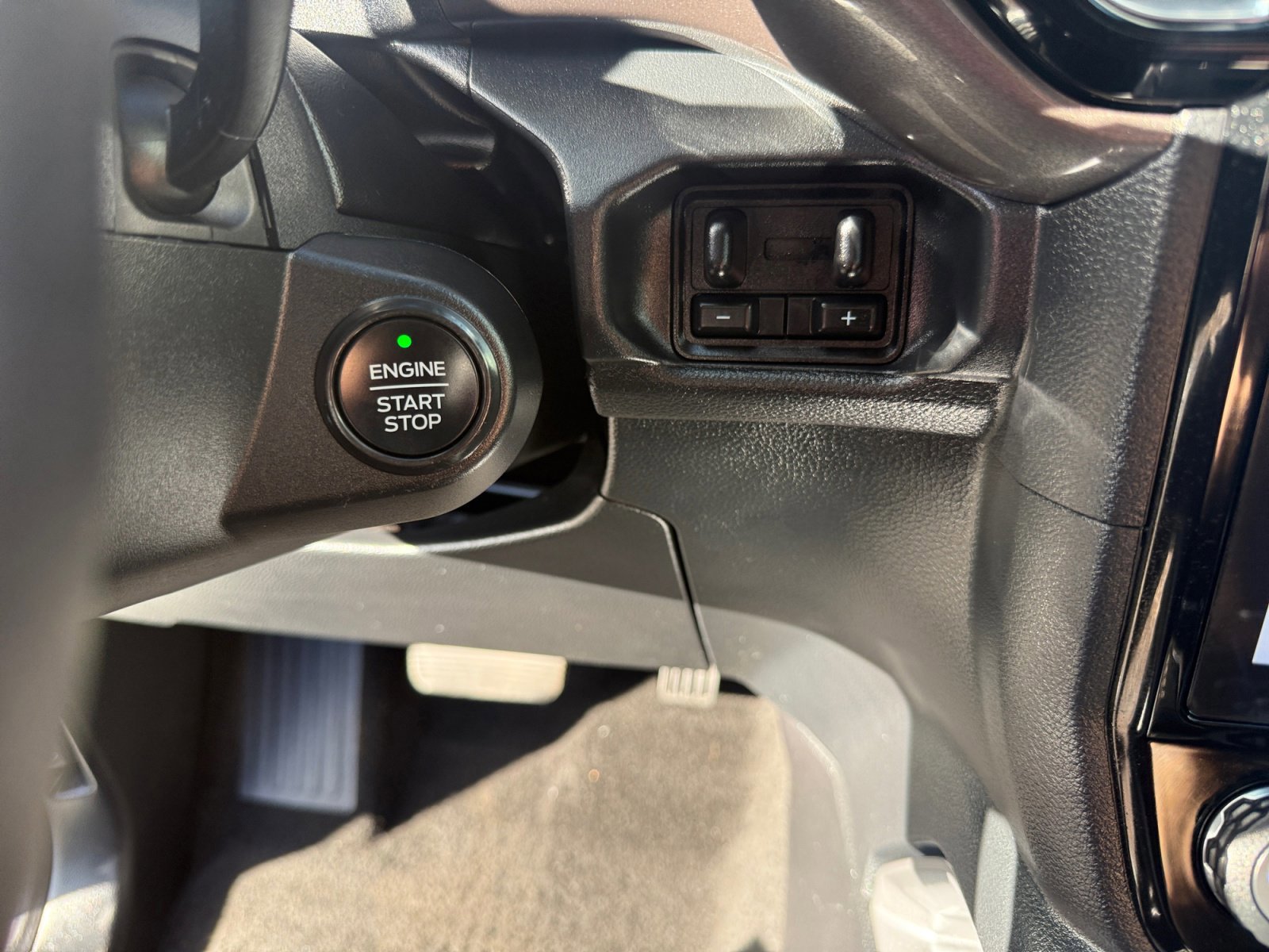 Certified 2024 Ford Ranger Lariat w/ FX4 Off-Road Package image 21