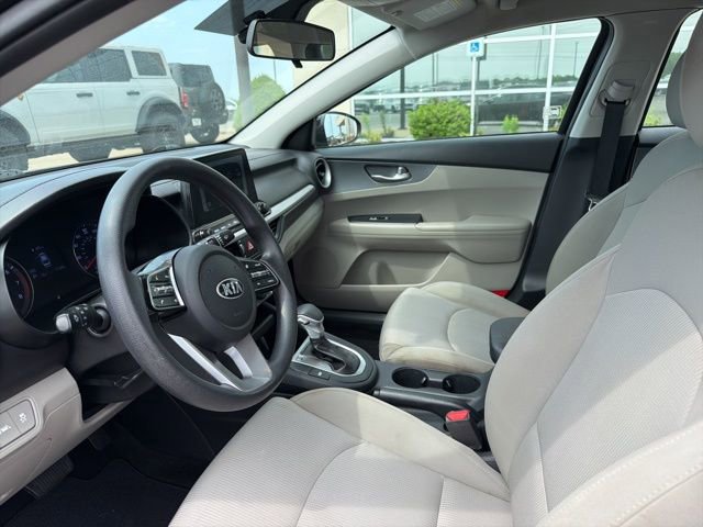 Used 2020 Kia Forte LXS FWD image 12