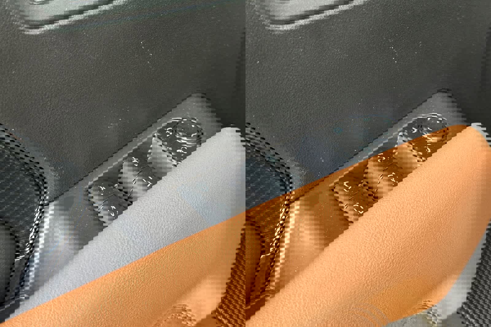 Used 2023 GMC Canyon AT4 w/ AT4 Premium Package image 13