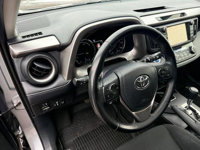Used 2018 Toyota RAV4 XLE image 36