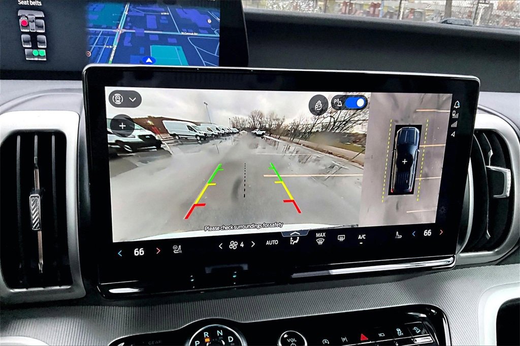 Certified 2025 Ford Expedition Active image 20