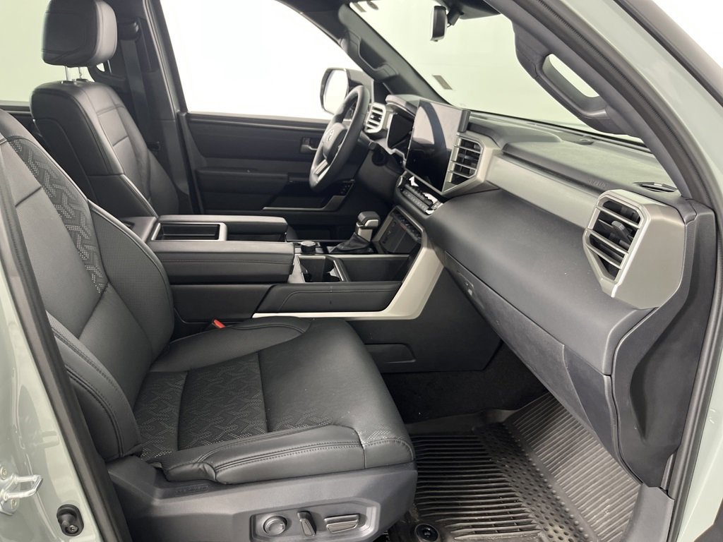 Used 2025 Toyota Tundra Limited image 32