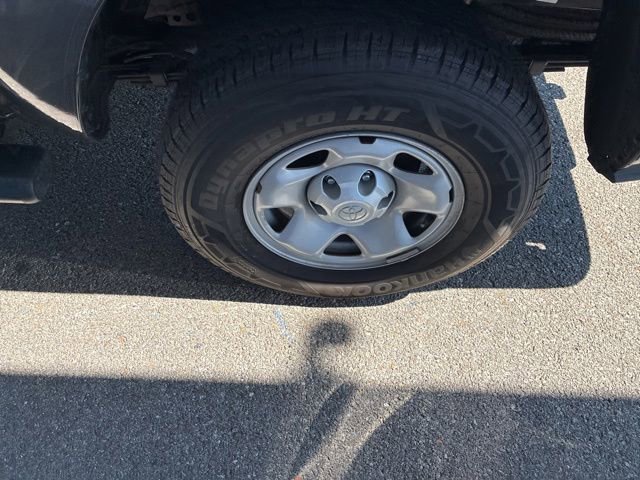 Used 2022 Toyota Tacoma SR AWD/4WD image 5