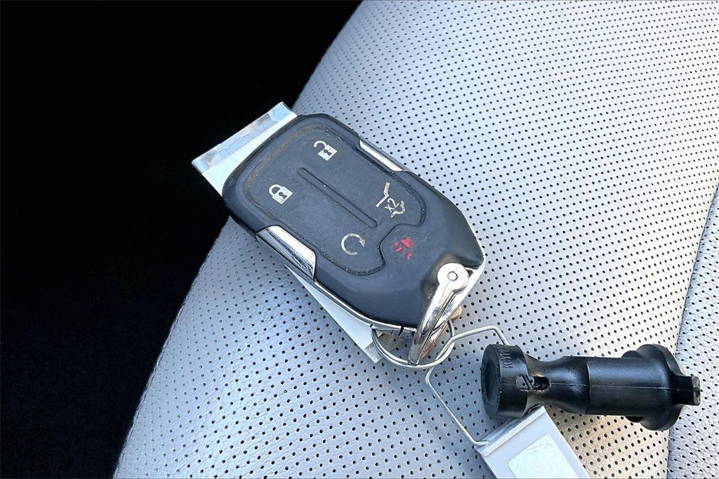 Used 2021 GMC Terrain SLT image 13