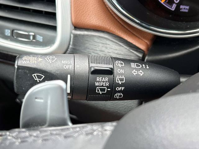 Used 2019 Jeep Grand Cherokee Summit AWD/4WD image 29