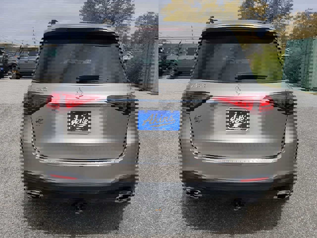 Used 2022 Mercedes-Benz GLE 350 image 3