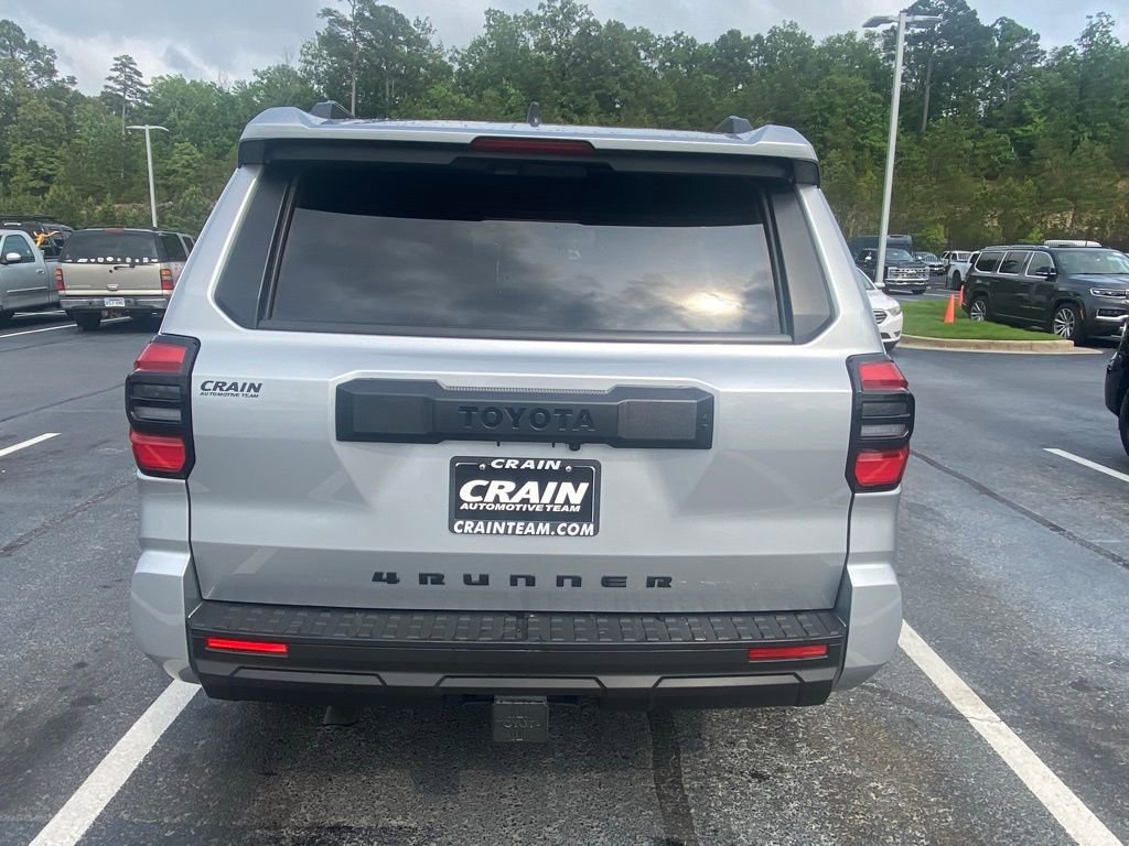 Used 2025 Toyota 4Runner SR5 AWD/4WD image 6