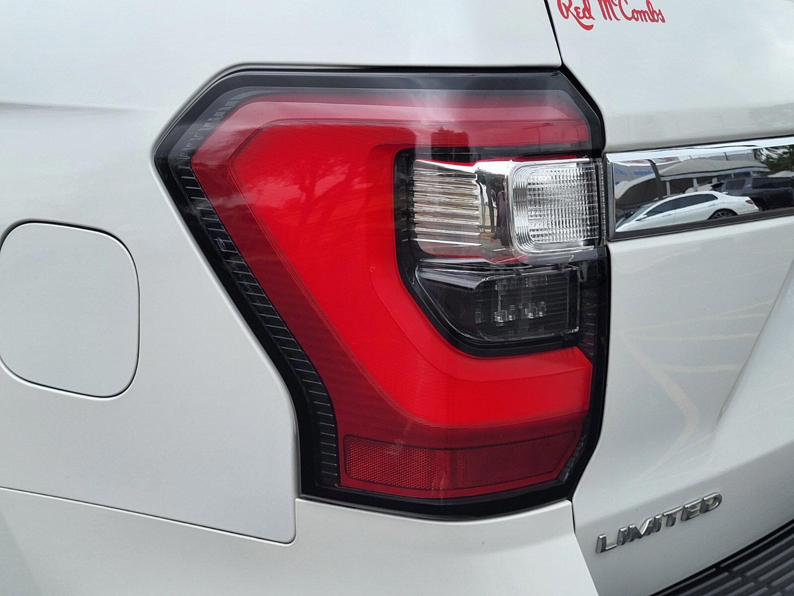Certified 2021 Ford Expedition Limited image 8