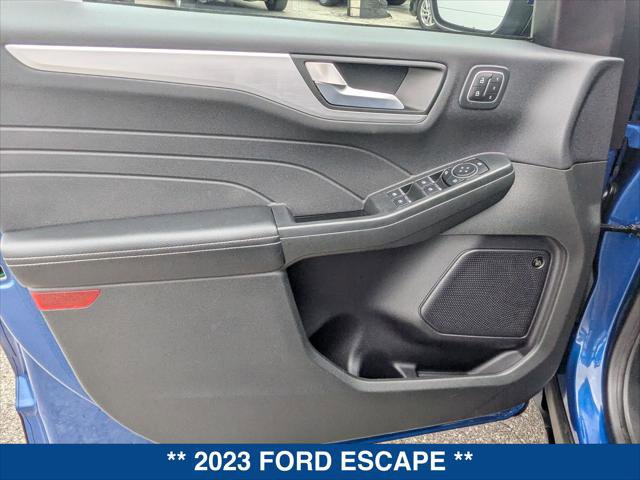 Certified 2023 Ford Escape Platinum w/ Premium Technology Package AWD/4WD image 10