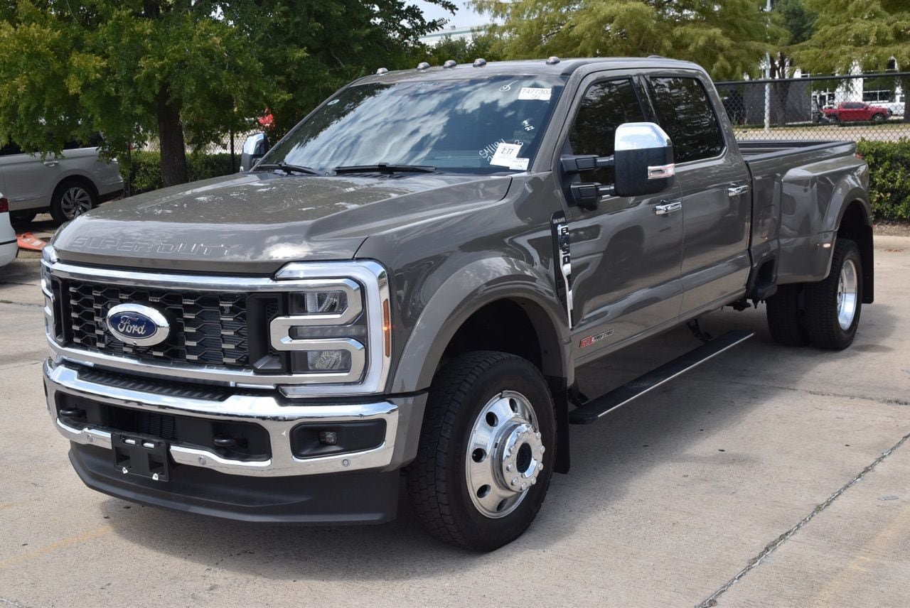 Certified 2026 Ford F450 King Ranch w/ Chrome Package AWD/4WD image 2