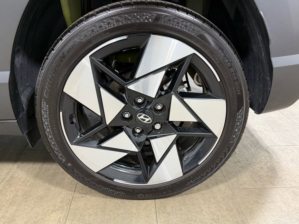 Used 2024 Hyundai Kona Limited image 14