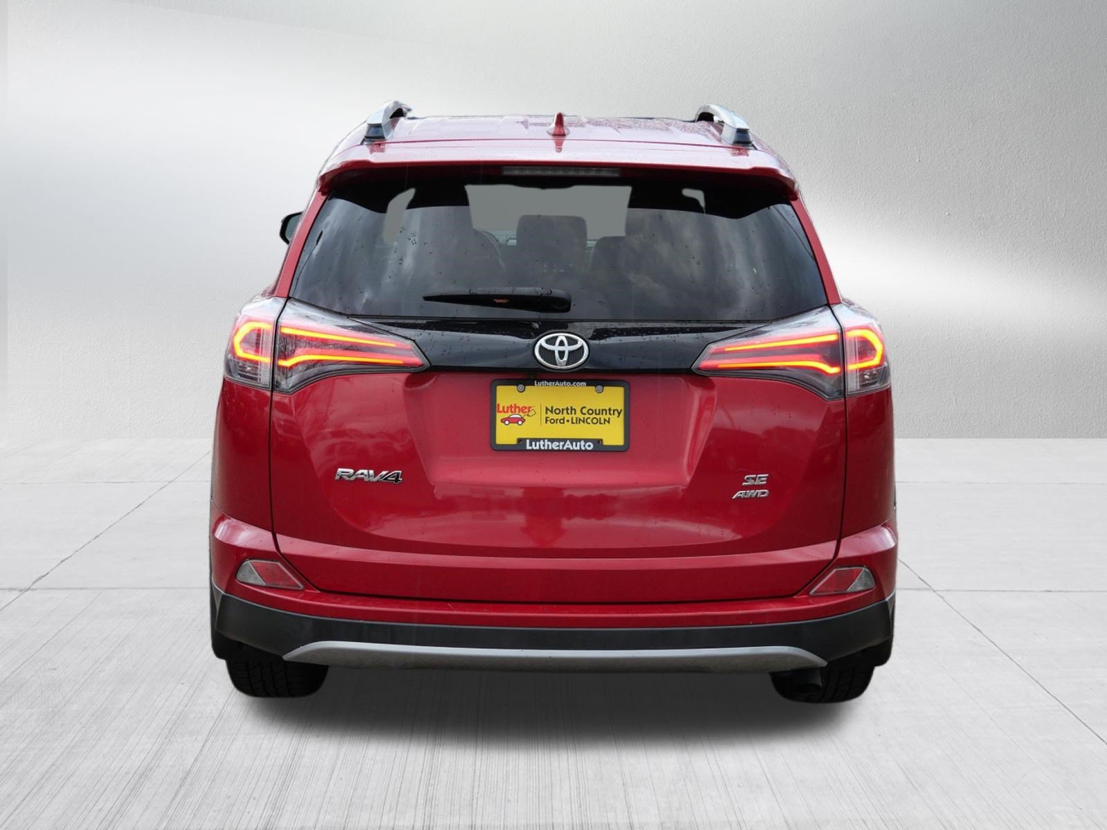 Used 2017 Toyota RAV4 SE w/ Power Special Value Package AWD/4WD image 6