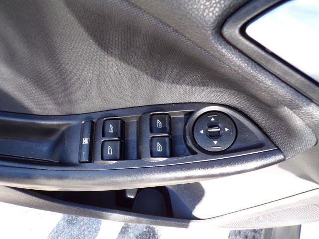 Certified 2018 Ford Focus SE image 14