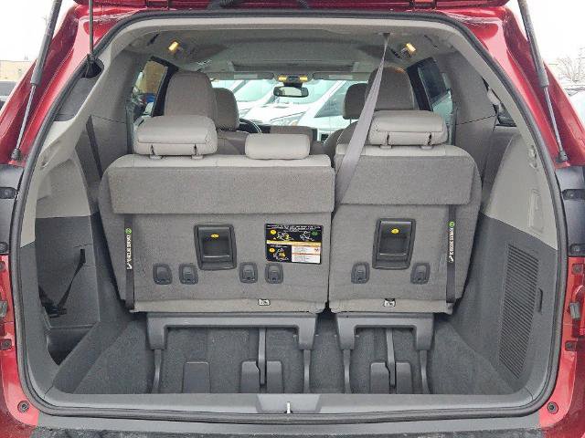 Used 2020 Toyota Sienna XLE image 15