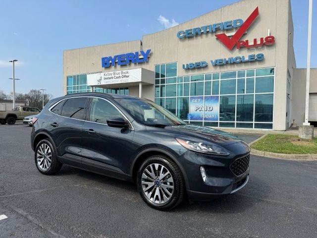 Certified 2022 Ford Escape Titanium w/ Class II Trailer Tow Package AWD/4WD image 2