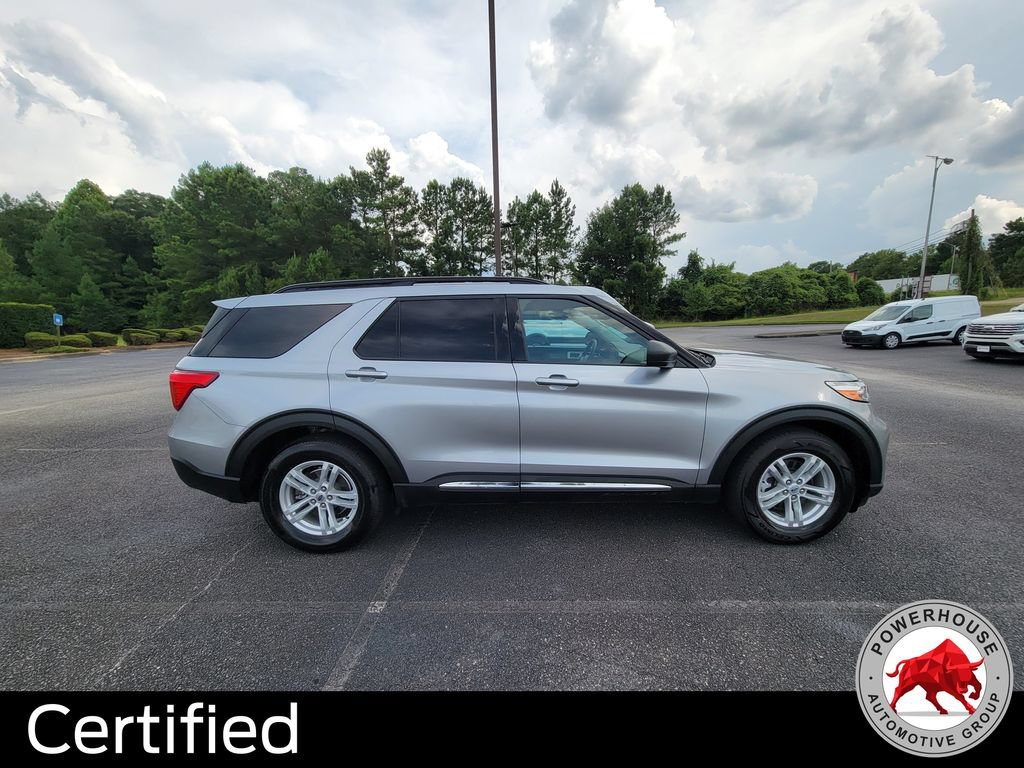 Certified 2024 Ford Explorer XLT w/ Equipment Group 202A RWD image 7