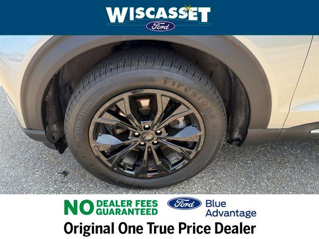 Certified 2022 Ford Explorer XLT w/ Equipment Group 202A image 32