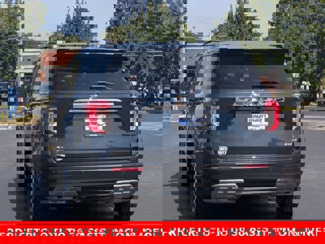 Certified 2022 Ford Explorer XLT w/ Equipment Group 202A image 5
