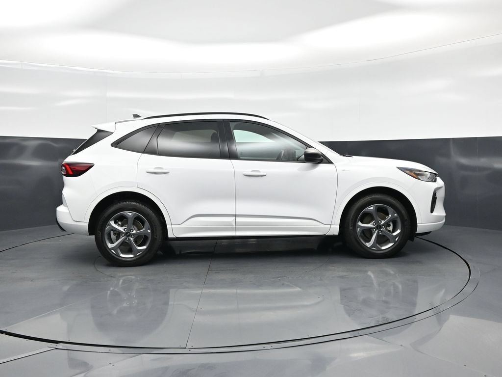 Certified 2023 Ford Escape ST-Line w/ Tech Pack #1 AWD/4WD image 24