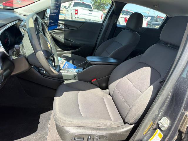 Used 2018 Chevrolet Malibu LT FWD image 12