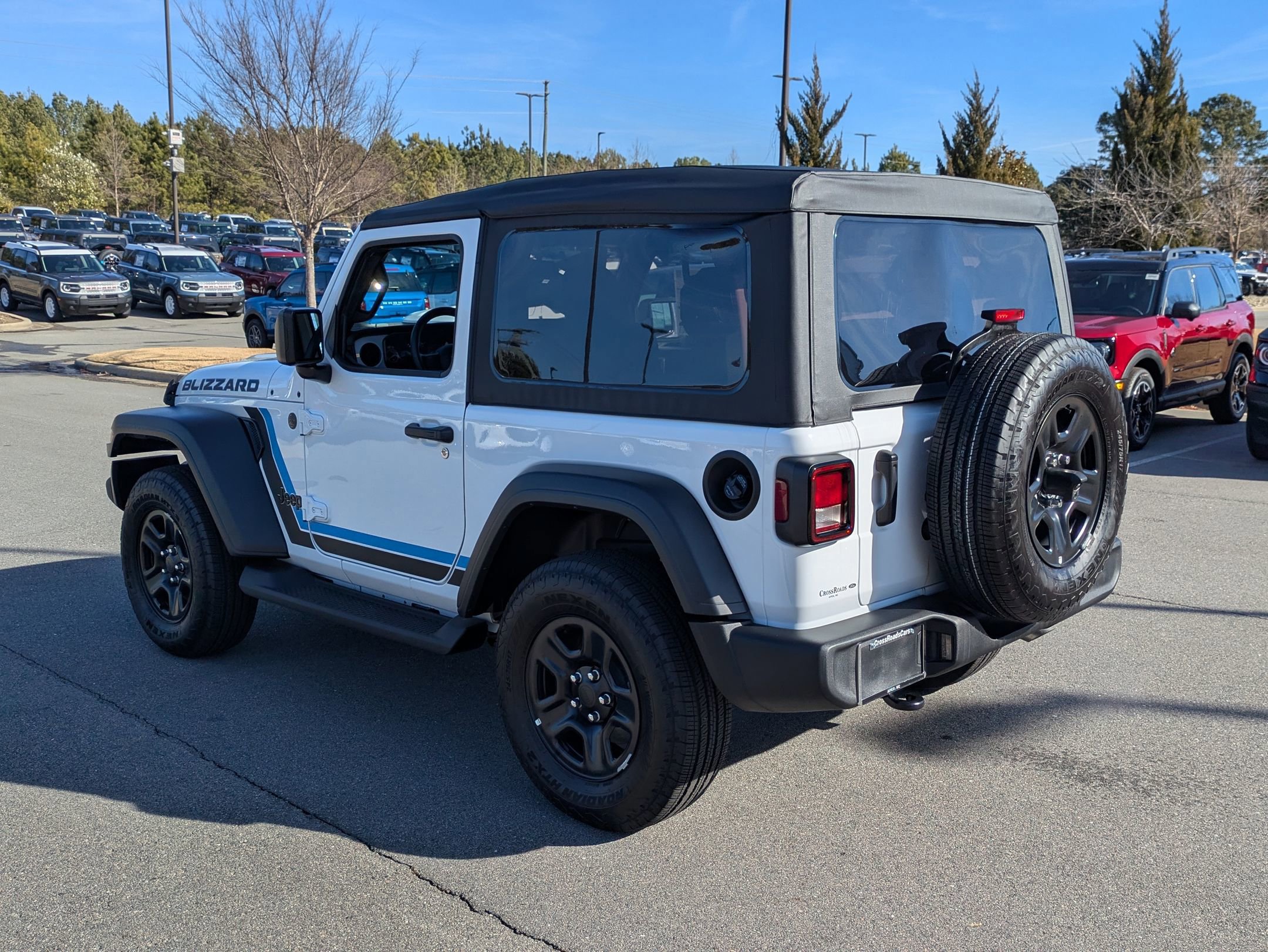 Used 2025 Jeep Wrangler Sport image 3