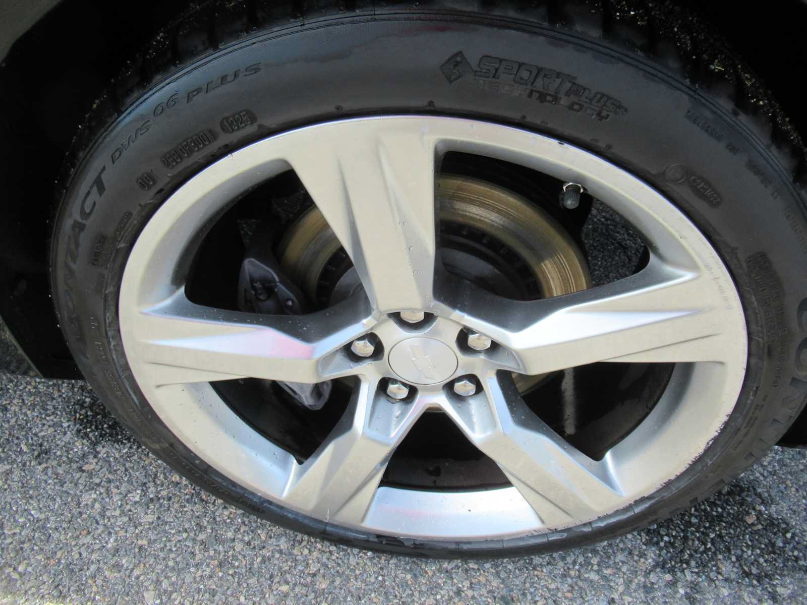 Used 2018 Chevrolet Camaro SS RWD image 9