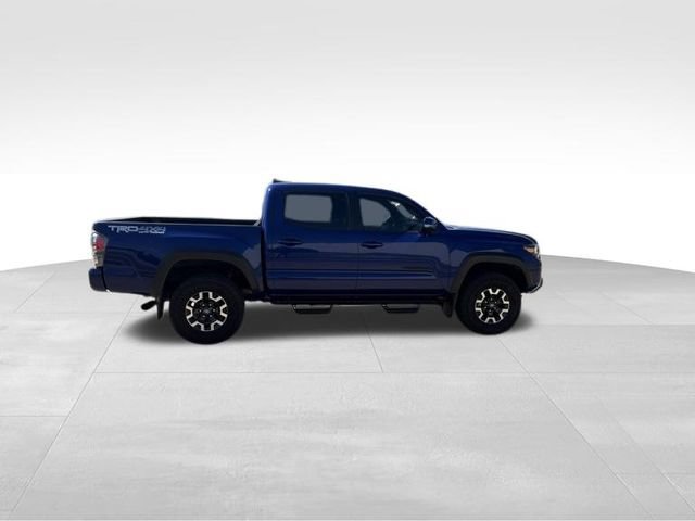 Used 2023 Toyota Tacoma TRD Off-Road w/ Technology Package AWD/4WD image 8