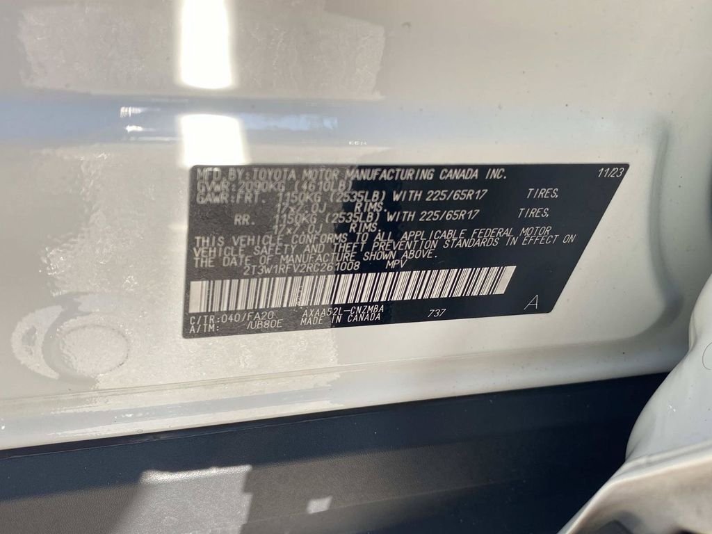 Used 2024 Toyota RAV4 XLE w/ Convenience Package FWD image 21