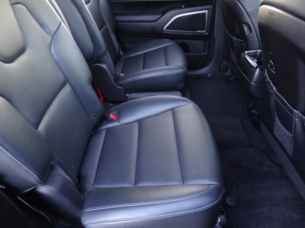 Used 2023 Kia Telluride S image 16