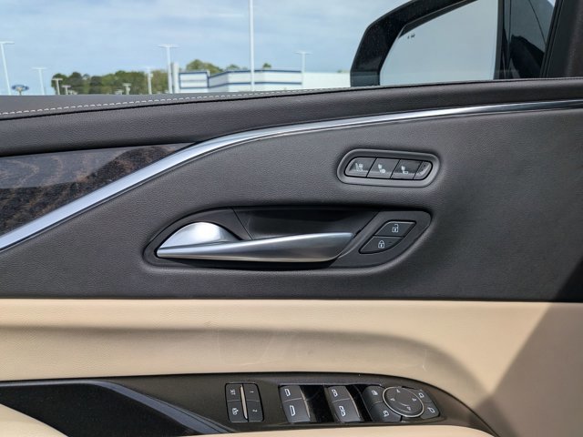Used 2023 Cadillac Escalade ESV Premium Luxury image 13