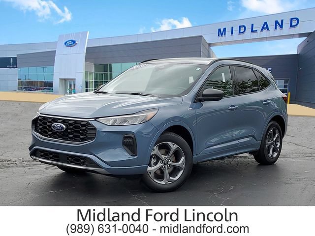 Certified 2024 Ford Escape ST-Line w/ Tech Pack #1 AWD/4WD image 1