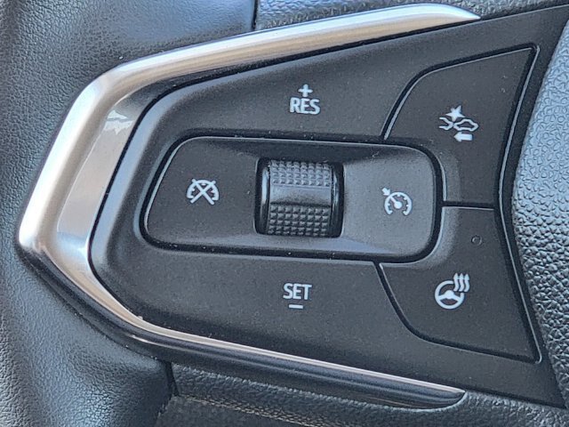 Used 2024 Chevrolet Trax LT w/ Driver Confidence Package FWD image 32