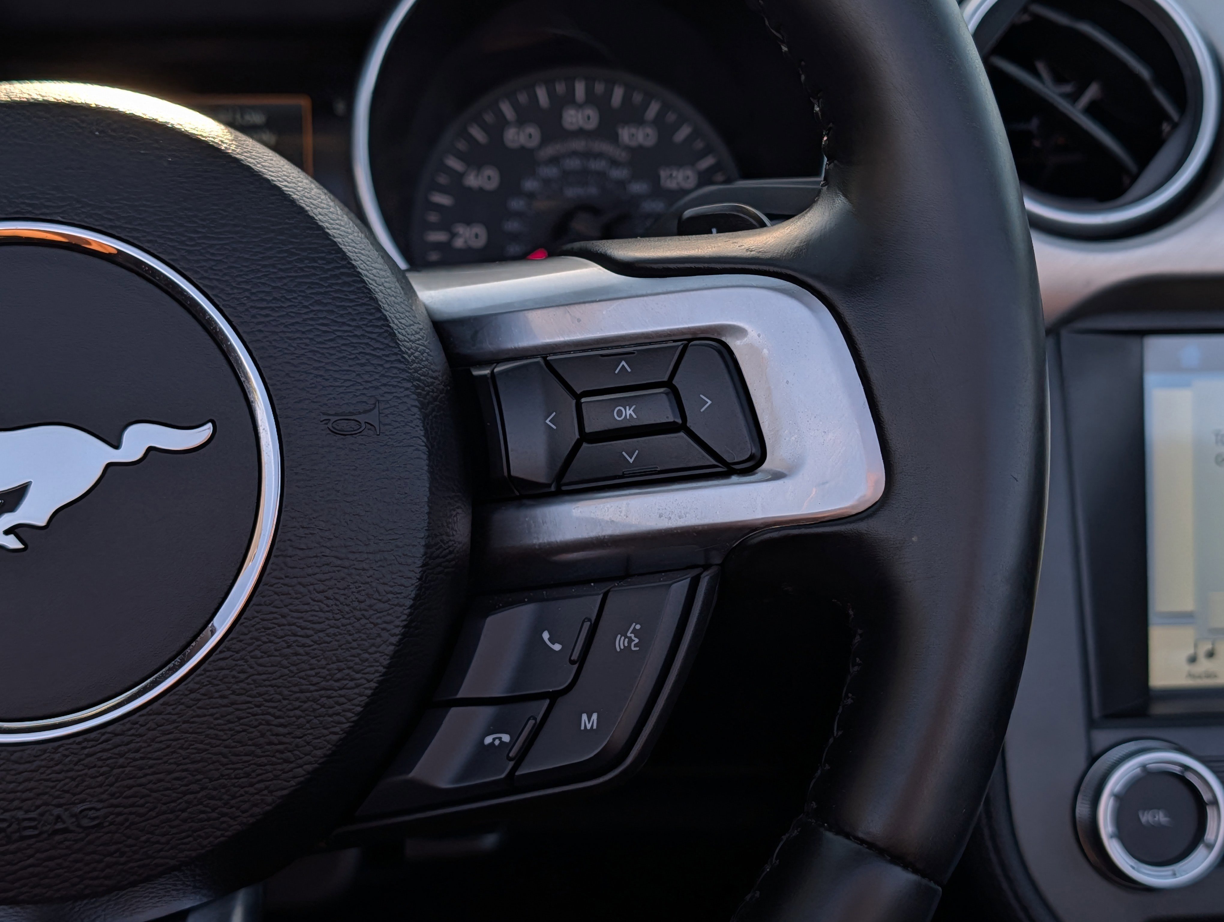 Certified 2019 Ford Mustang Premium image 21