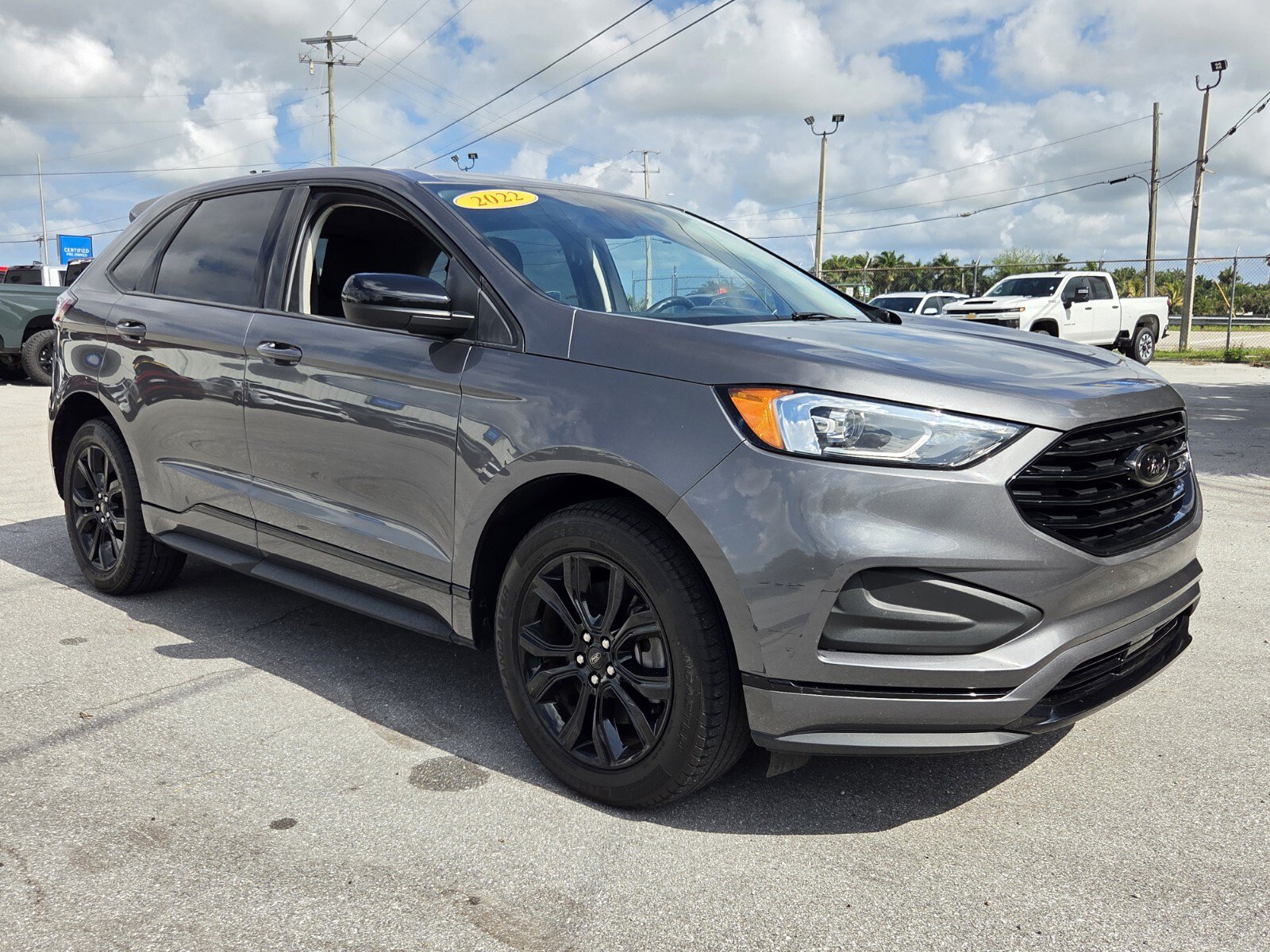 Certified 2022 Ford Edge SE w/ Black Appearance Package AWD/4WD image 7