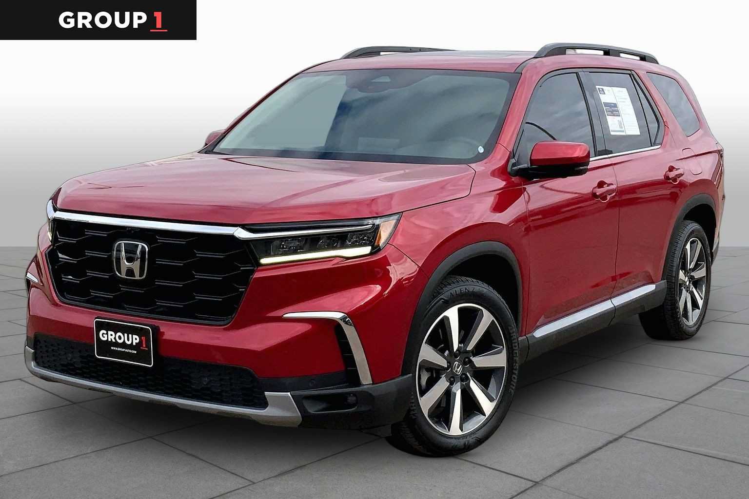 Used 2023 Honda Pilot Elite image 1