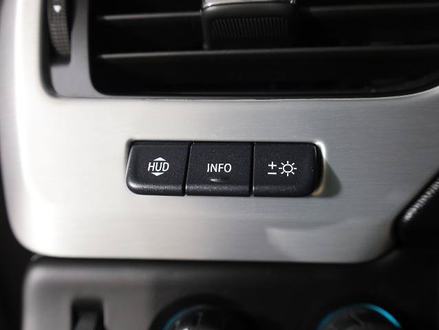 Used 2019 GMC Yukon SLT w/ Graphite Performance Edition AWD/4WD image 31