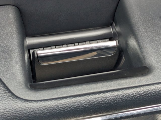 Certified 2024 Ford Expedition XLT image 29