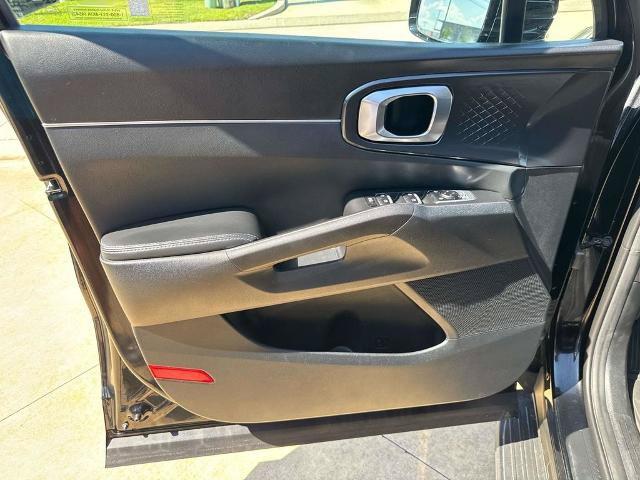 Used 2025 Kia Sorento S w/ Panoramic Sunroof Package FWD image 20