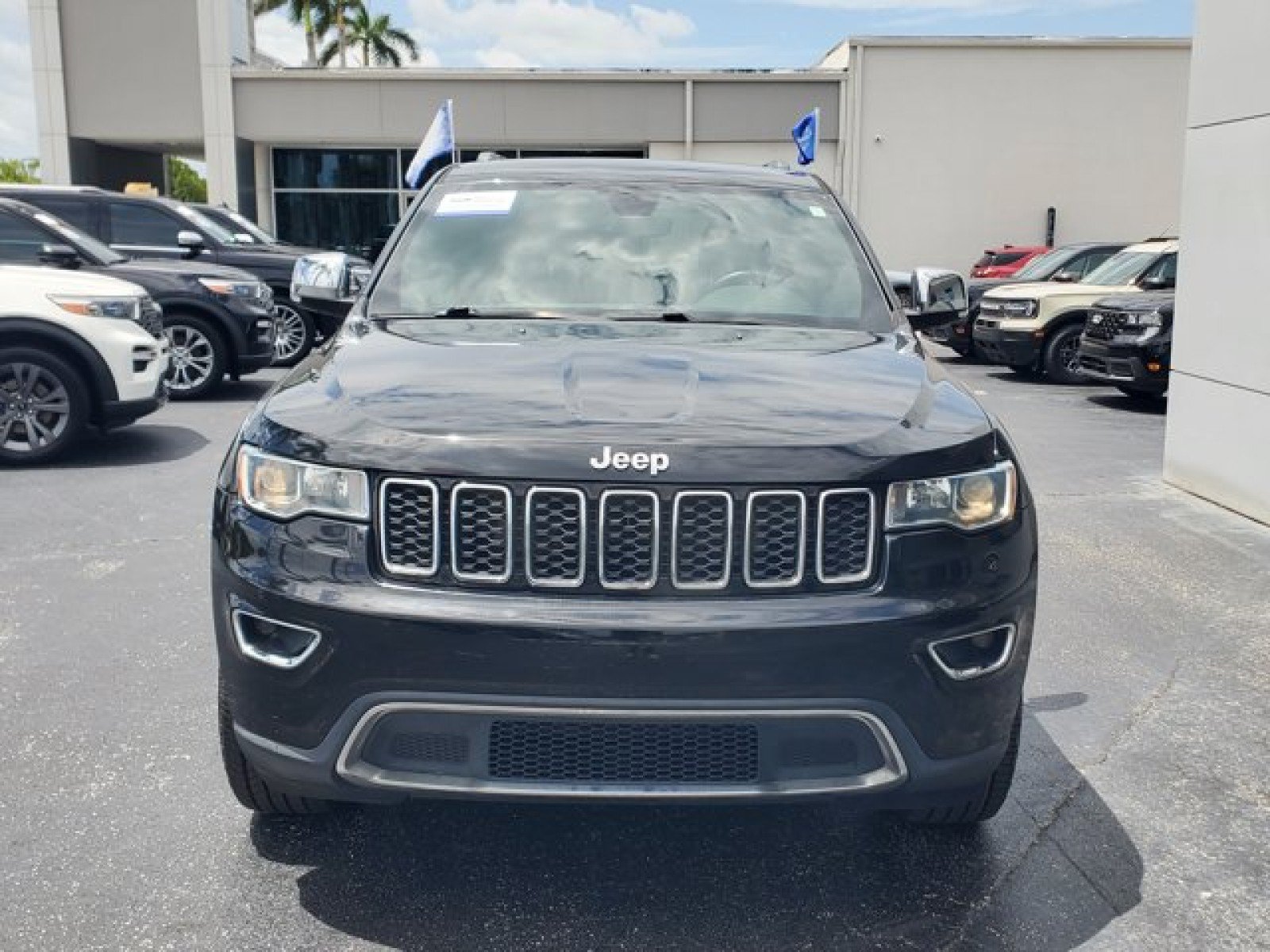 Used 2018 Jeep Grand Cherokee Limited w/ Trailer Tow Group IV RWD video 2