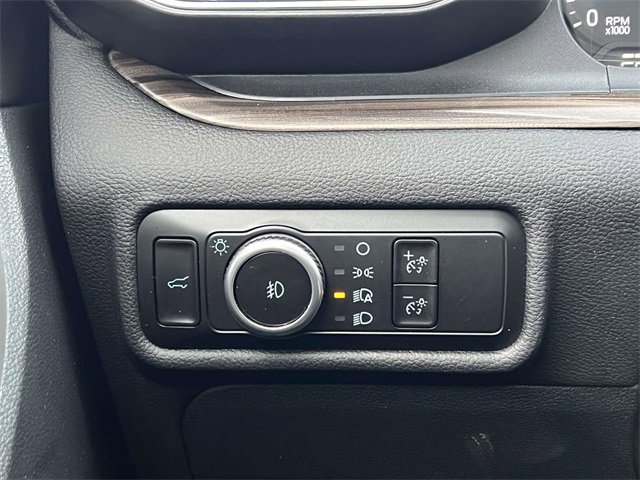 Certified 2023 Ford Explorer Limited w/ Limited Technology Package image 33