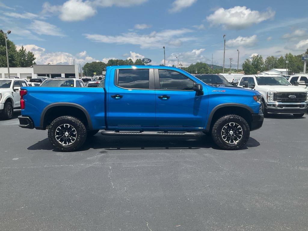 Used 2023 Chevrolet Silverado 1500 ZR2 AWD/4WD image 4