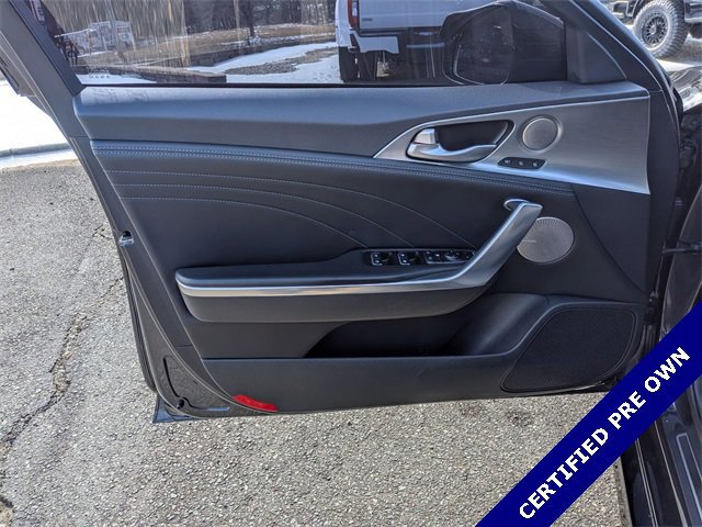 Used 2022 Kia Stinger GT2 image 11