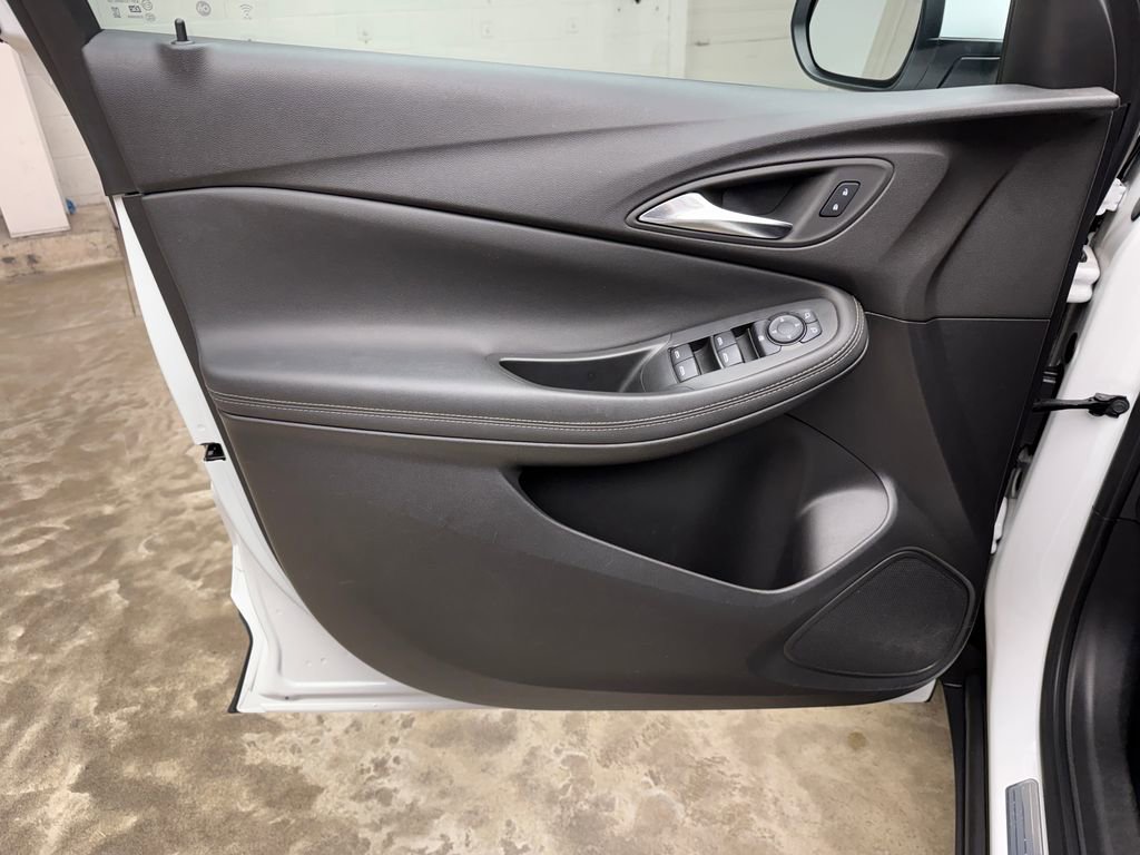 Used 2023 Buick Encore GX Preferred FWD image 8