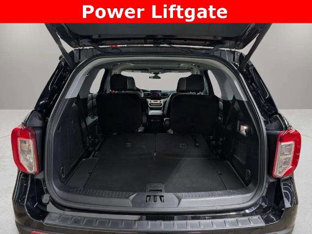 Certified 2022 Ford Explorer XLT w/ Equipment Group 202A image 33