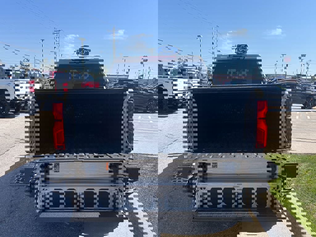 Used 2026 Chevrolet Silverado 2500 ZR2 AWD/4WD image 16