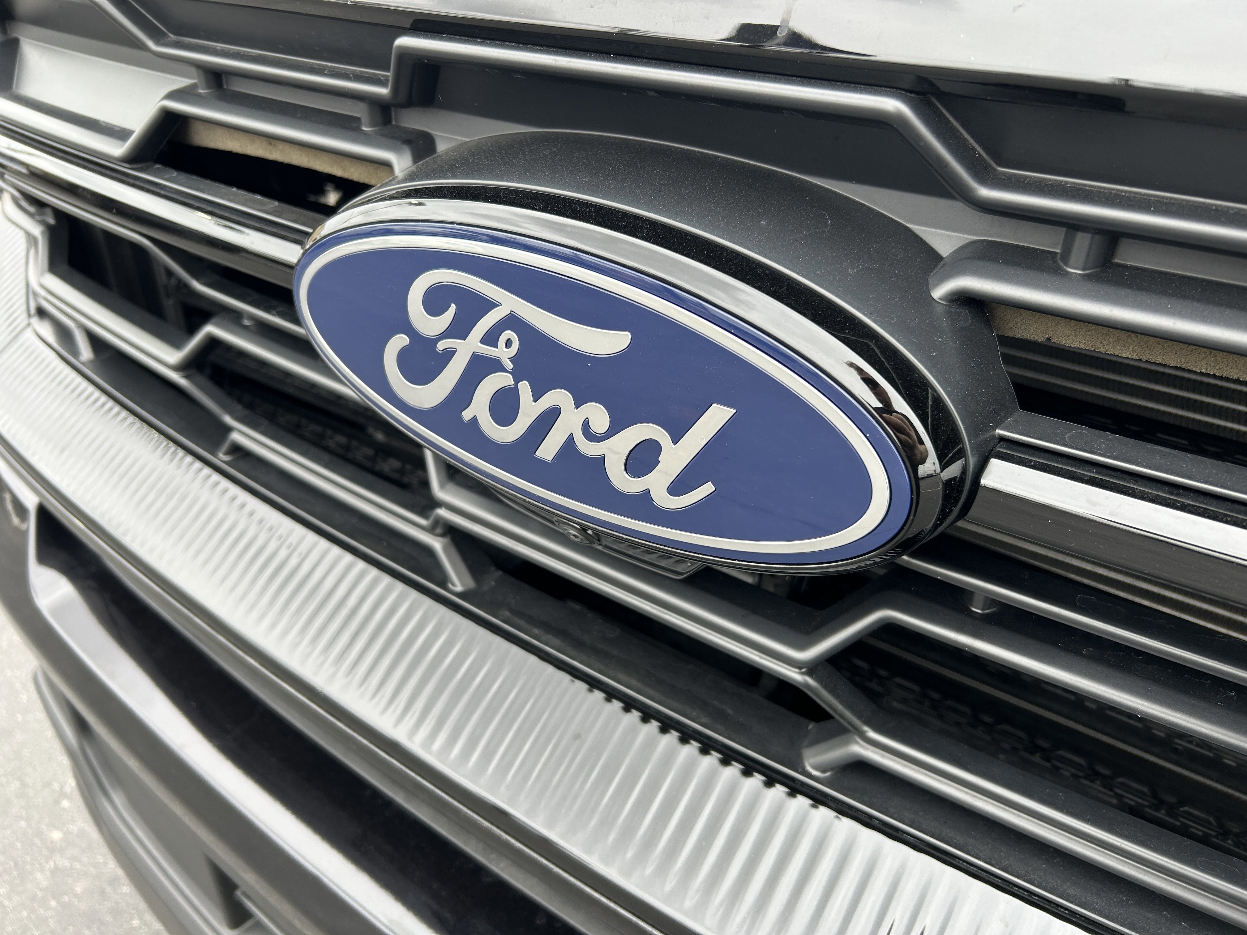 Certified 2025 Ford Expedition Active image 28